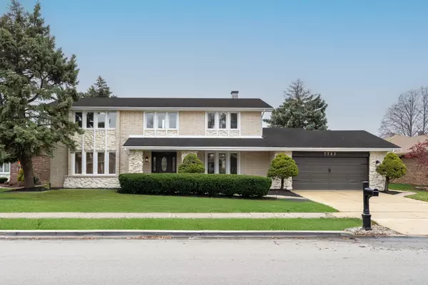 7723 W 157th ST, Orland Park, IL 60462