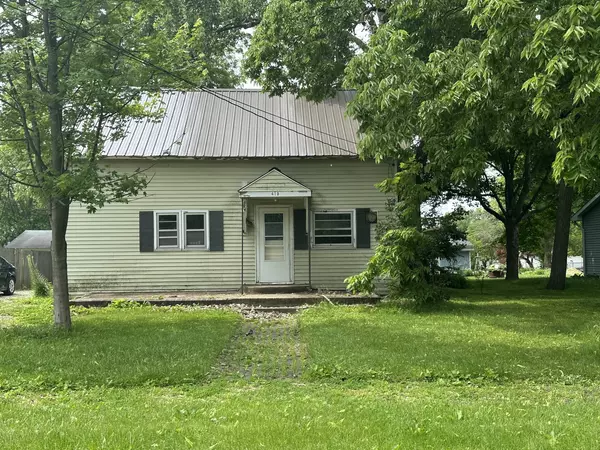 Arcola, IL 61910,415 W Main ST