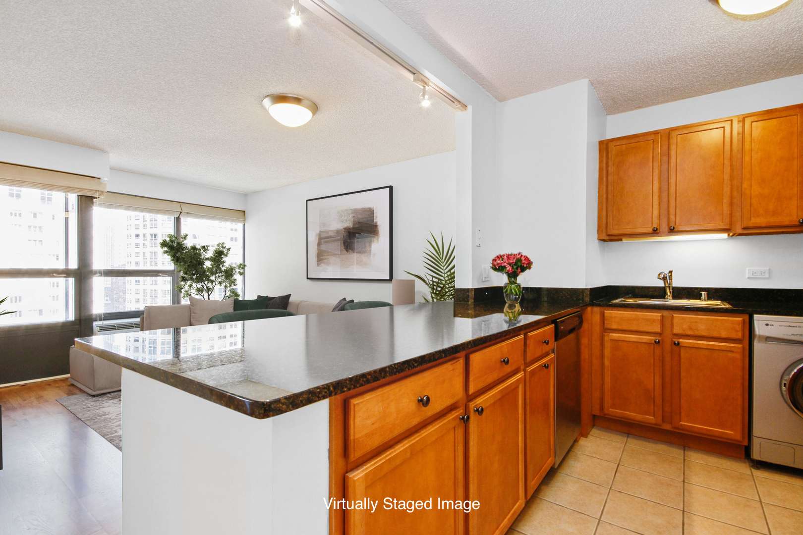 Chicago, IL 60611,30 E HURON ST #2008