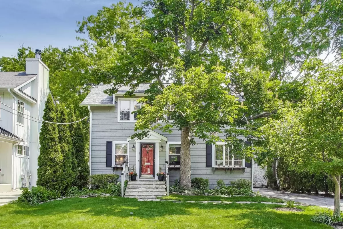 Highland Park, IL 60035,925 JUDSON AVE