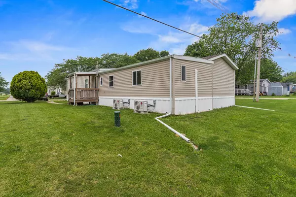 Mahomet, IL 61853,166 Randolph ST
