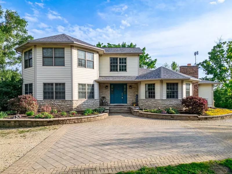 22005 Kishwaukee Valley RD, Marengo, IL 60152