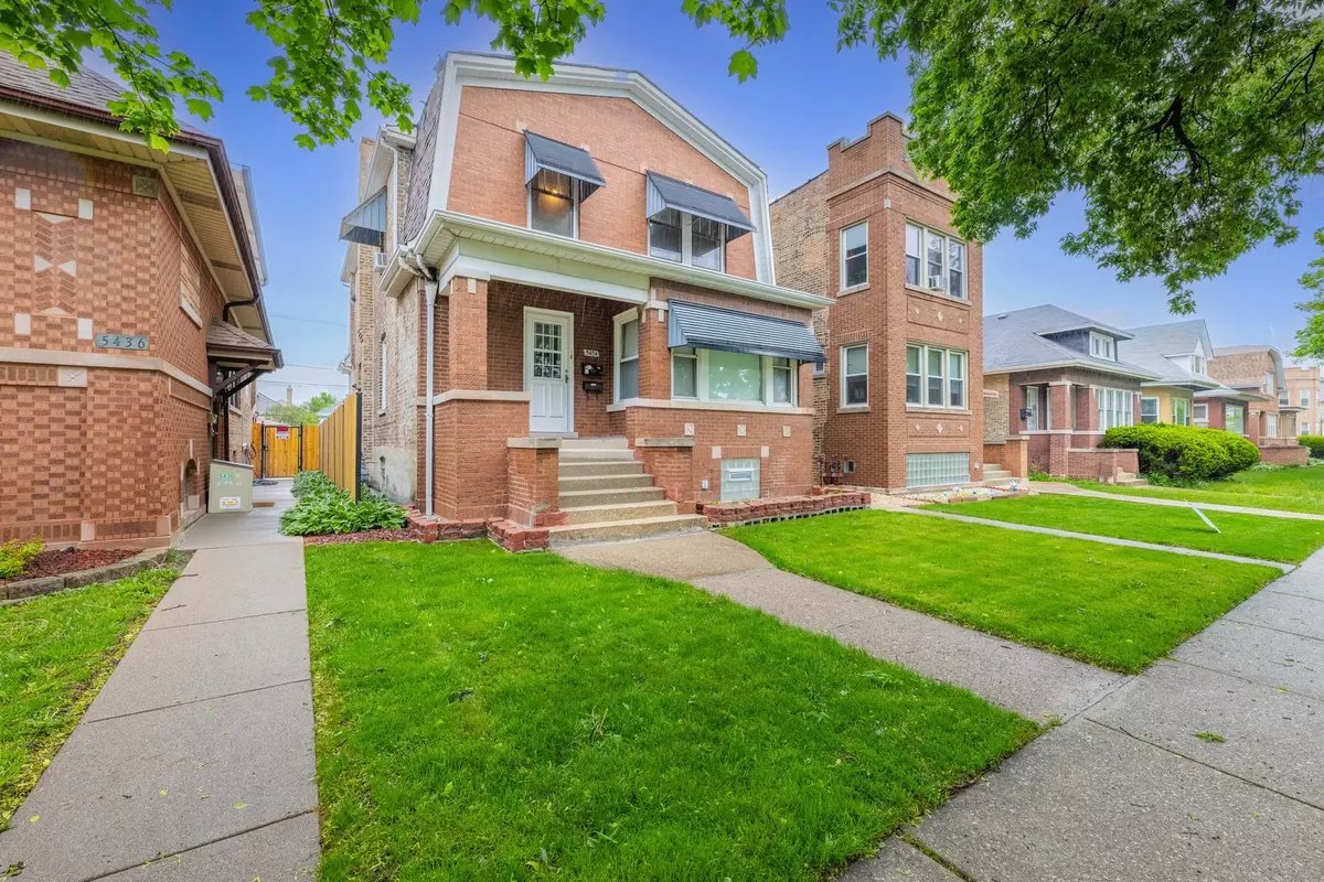 Chicago, IL 60641,5434 W School ST