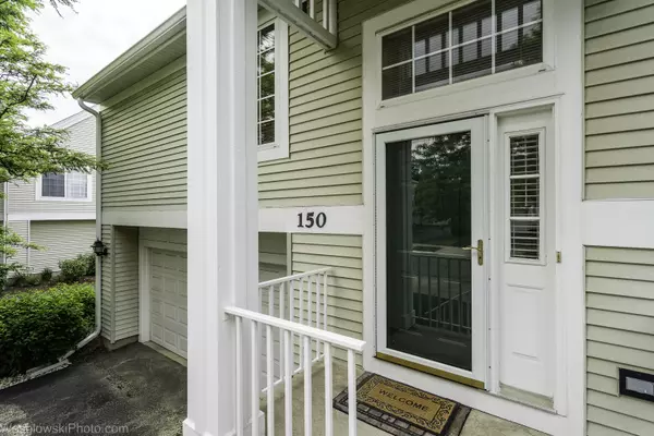 Wheeling, IL 60090,150 LUCERNE CT #150