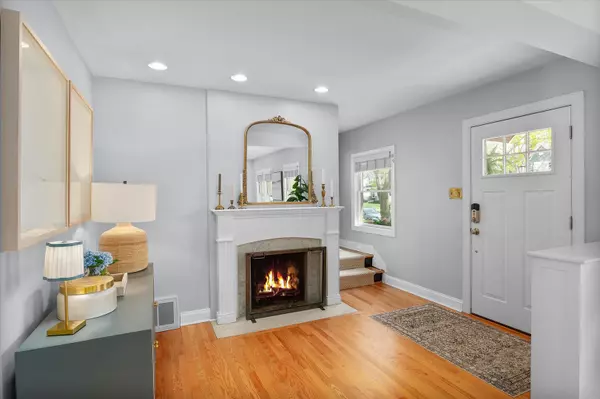 La Grange, IL 60525,420 9th AVE