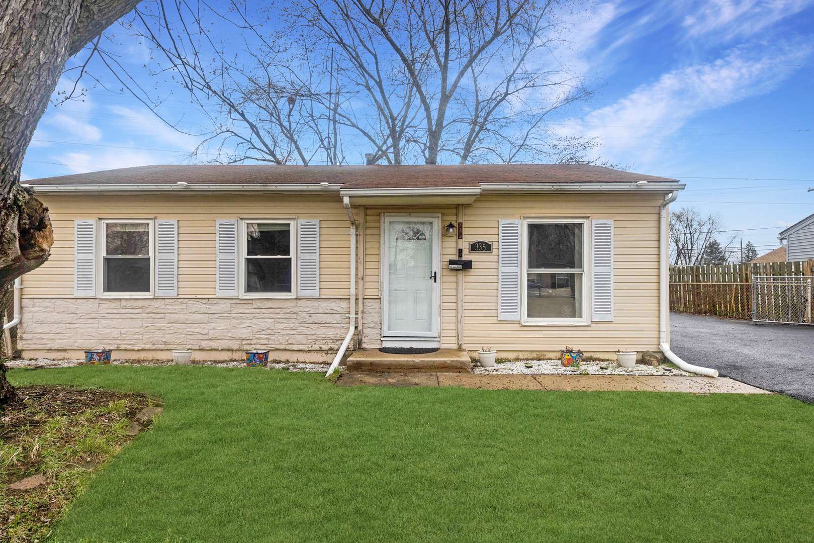 335 Macon AVE, Romeoville, IL 60446