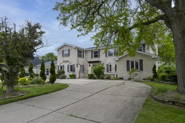 Northbrook, IL 60062,3745 Whirlaway DR