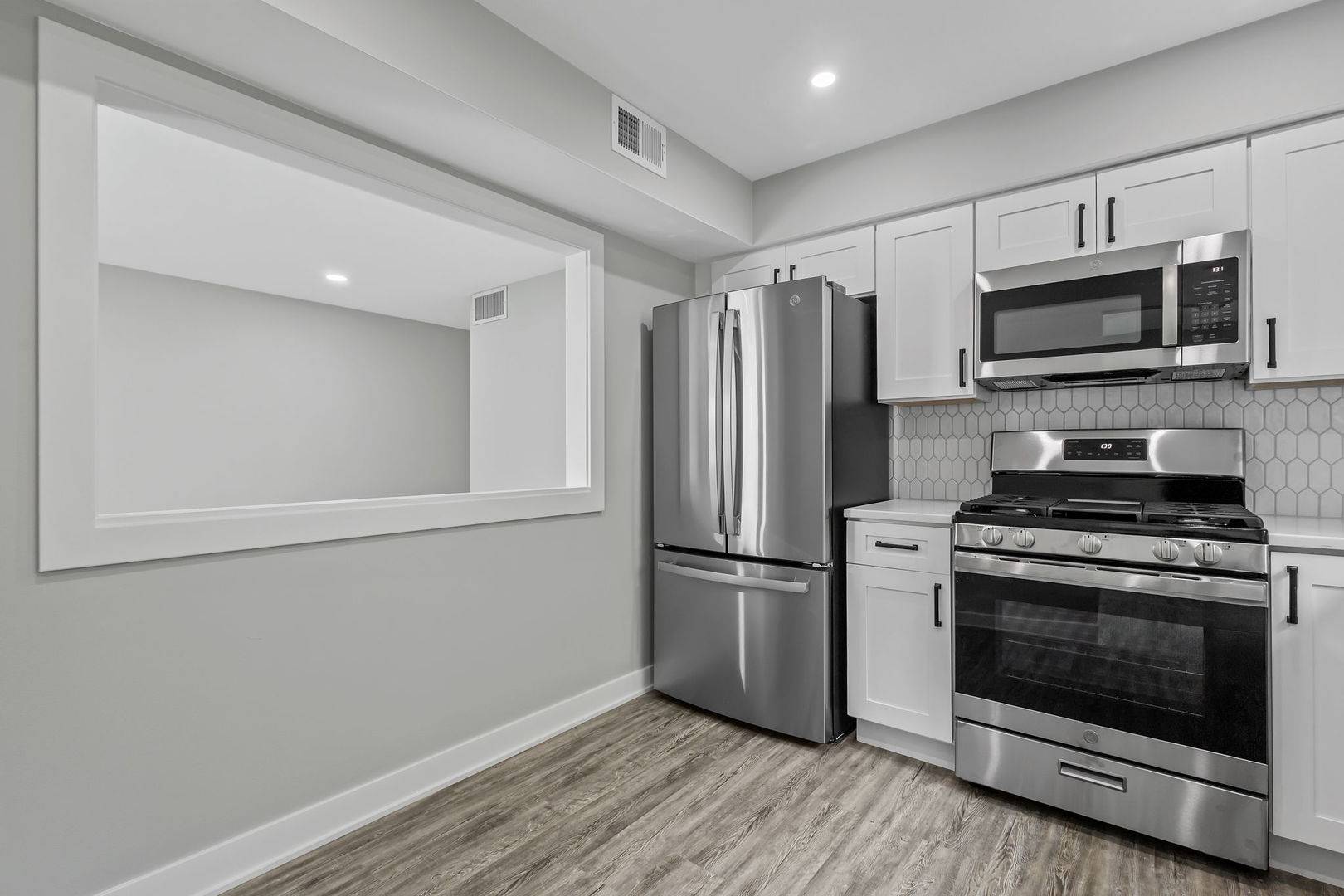 Oak Lawn, IL 60453,10241 Central AVE #3C