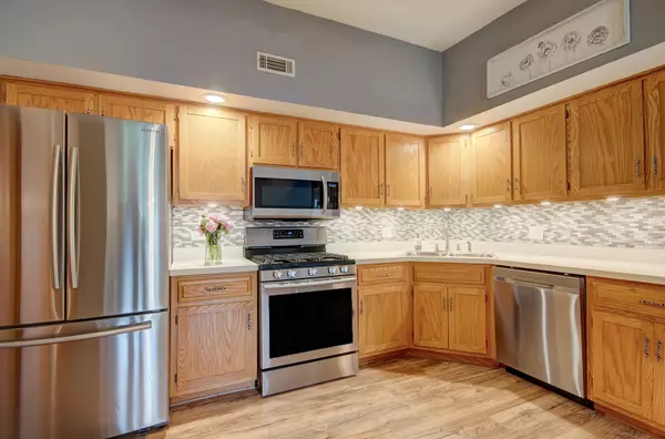 Joliet, IL 60435,3111 Ingalls AVE #3C