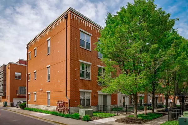 351 E 25th PL #20C, Chicago, IL 60616