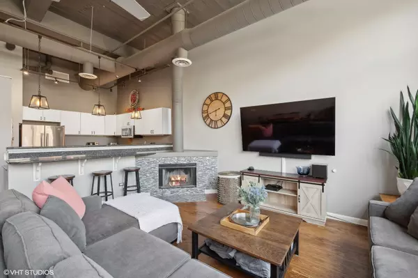 Chicago, IL 60614,2750 N Wayne AVE #G