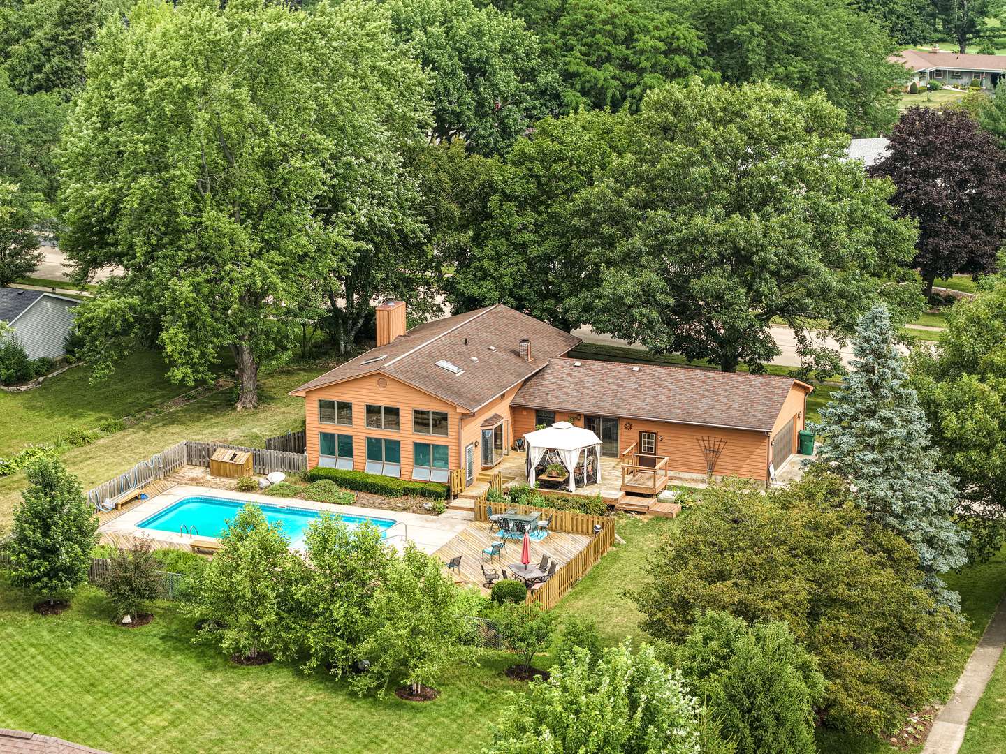 Sycamore, IL 60178,640 Fairway LN