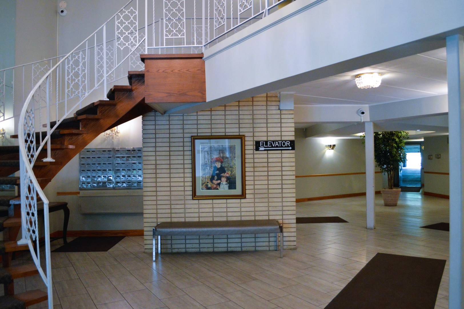Oak Lawn, IL 60453,9820 S PULASKI AVE #218