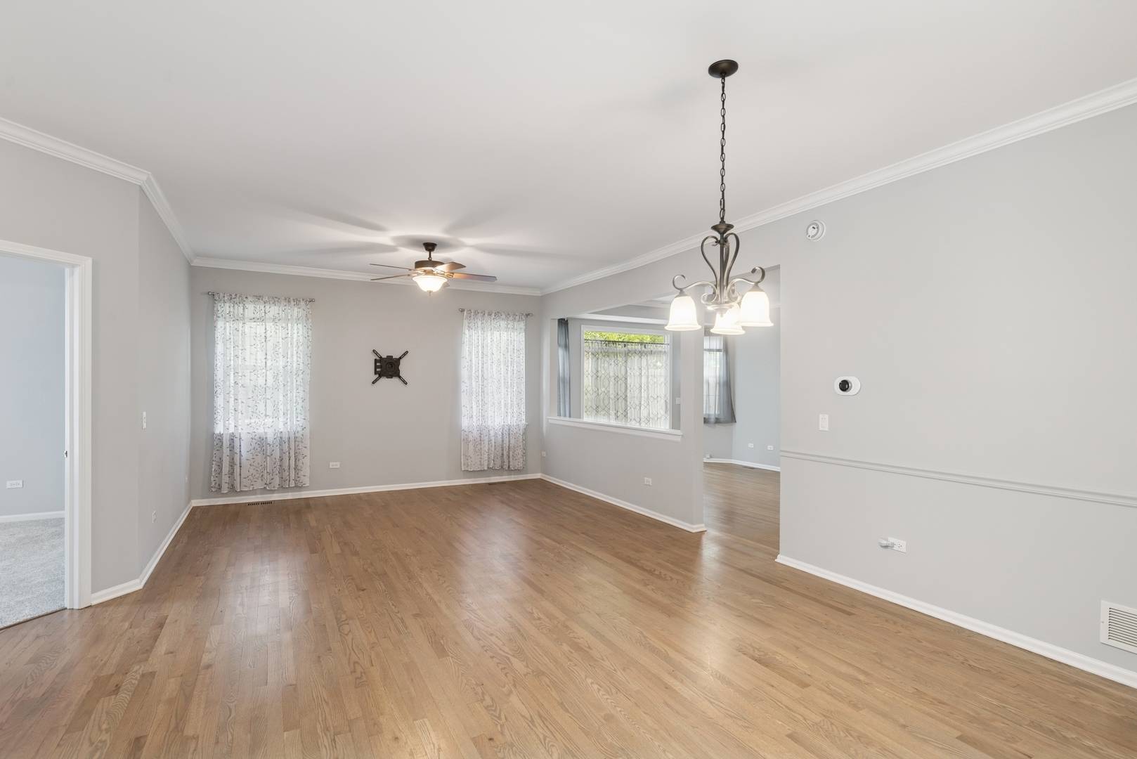 Grayslake, IL 60030,49 Ashbrook CT