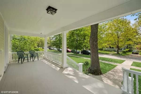 Evanston, IL 60202,739 Forest AVE