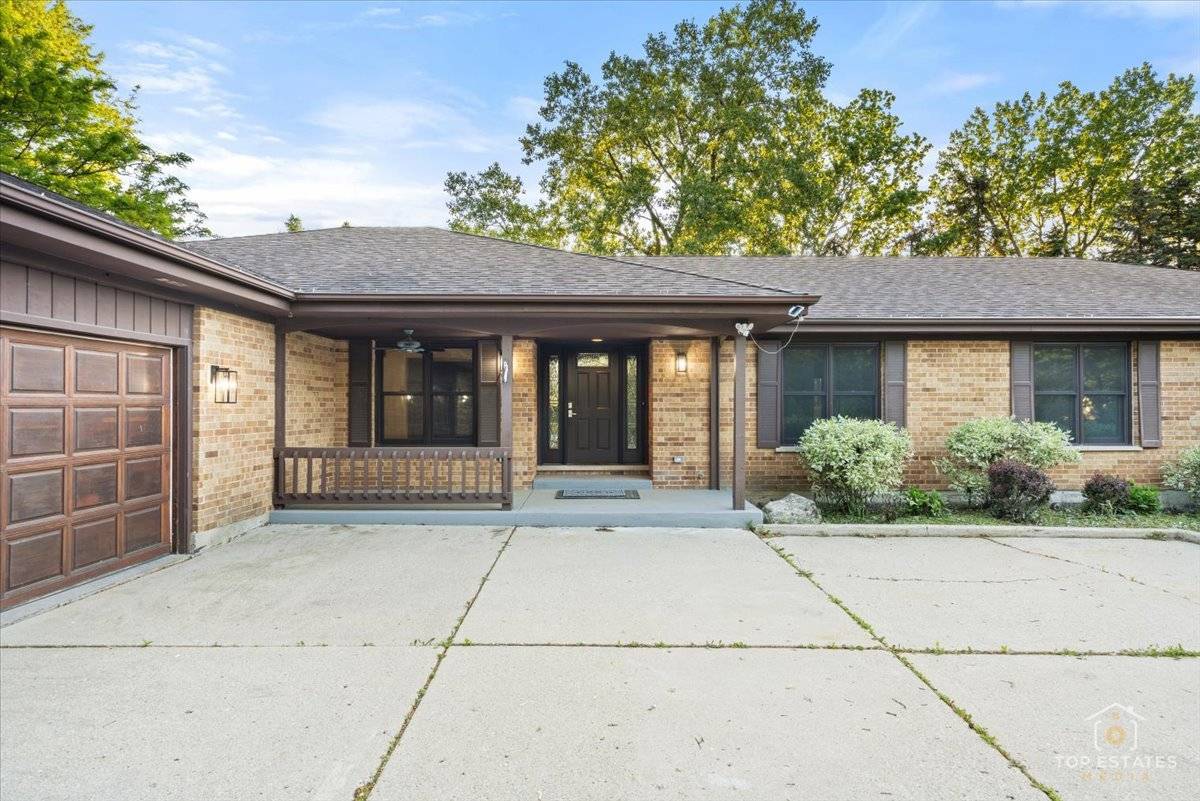 Kildeer, IL 60047,21824 Cambridge DR