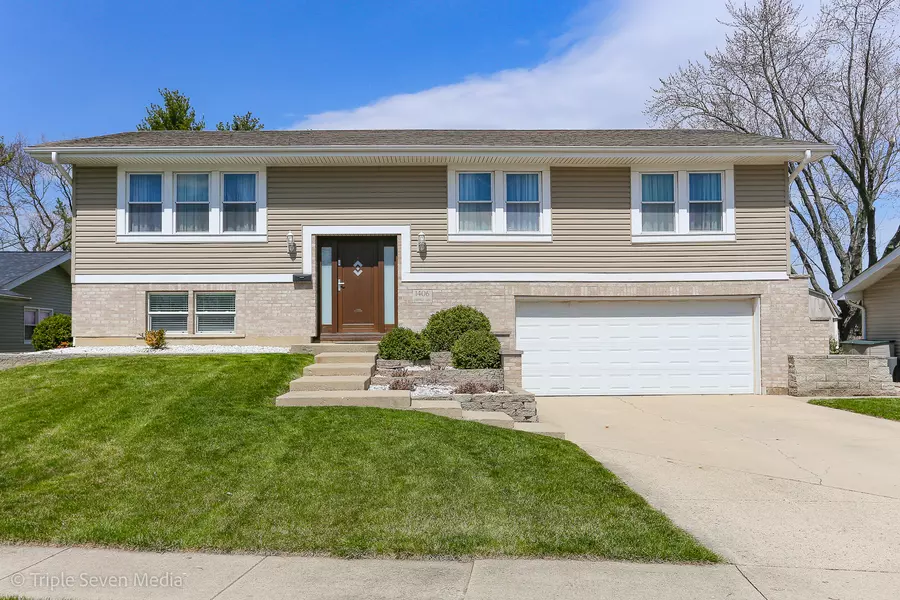 1406 Edgefield LN, Hoffman Estates, IL 60169