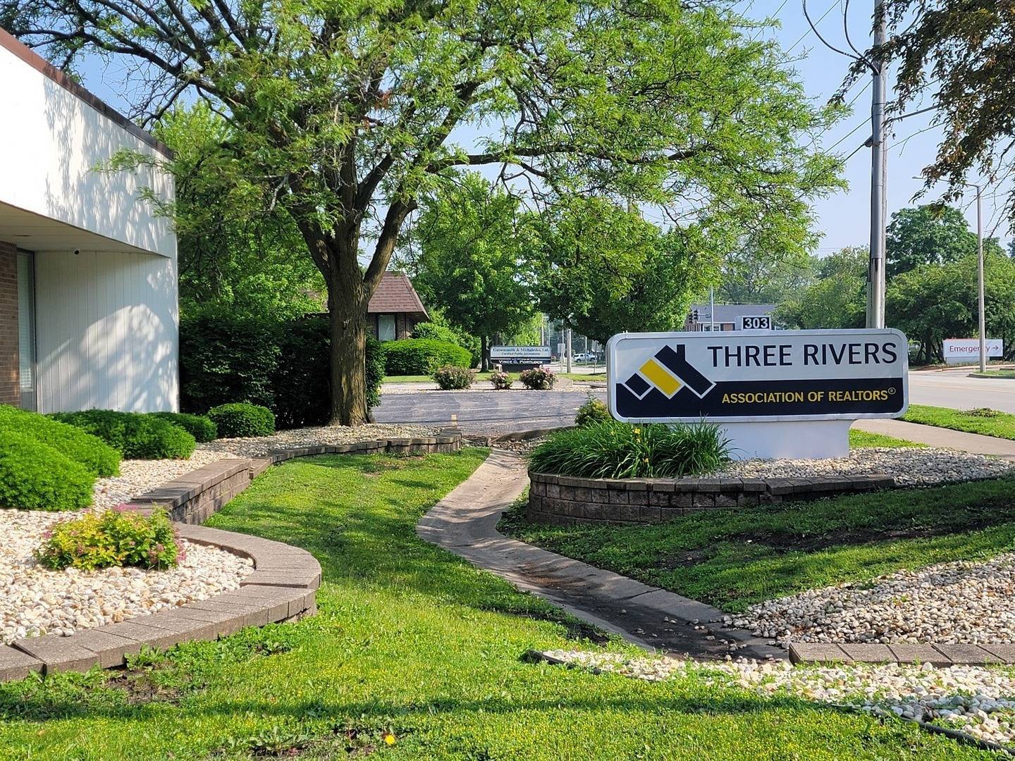 Joliet, IL 60435,303 Springfield AVE