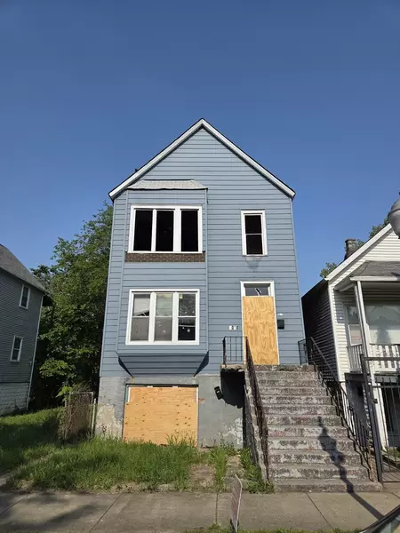 6020 S LOOMIS ST, Chicago, IL 60636