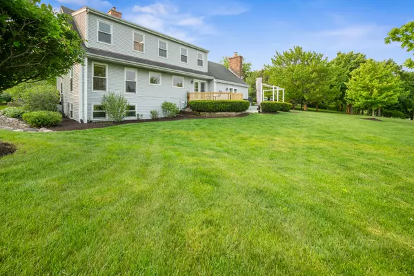 Lakewood, IL 60014,7301 FAIRWAY DR