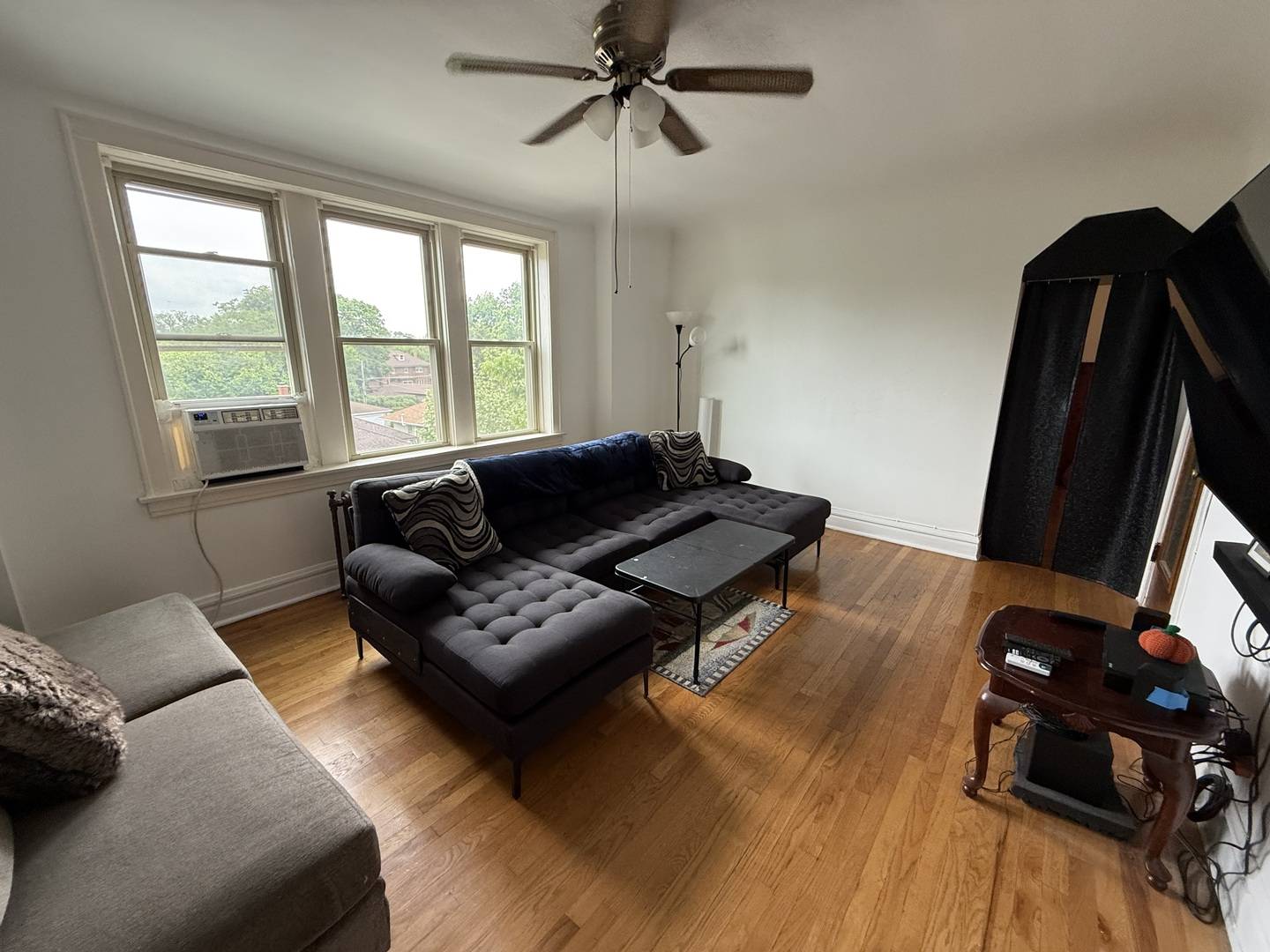 Riverside, IL 60546,3148 Harlem AVE #3F