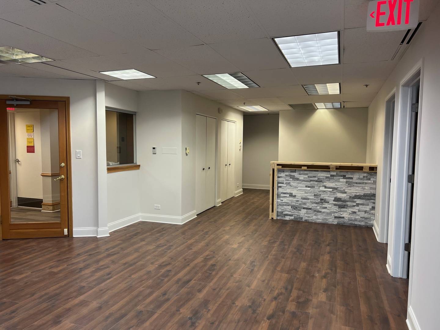 Oakbrook Terrace, IL 60181,Address not disclosed
