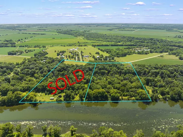 001 N 4201st RD, Sheridan, IL 60551