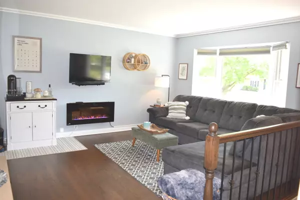 Geneva, IL 60134,306 Greenfield CIR