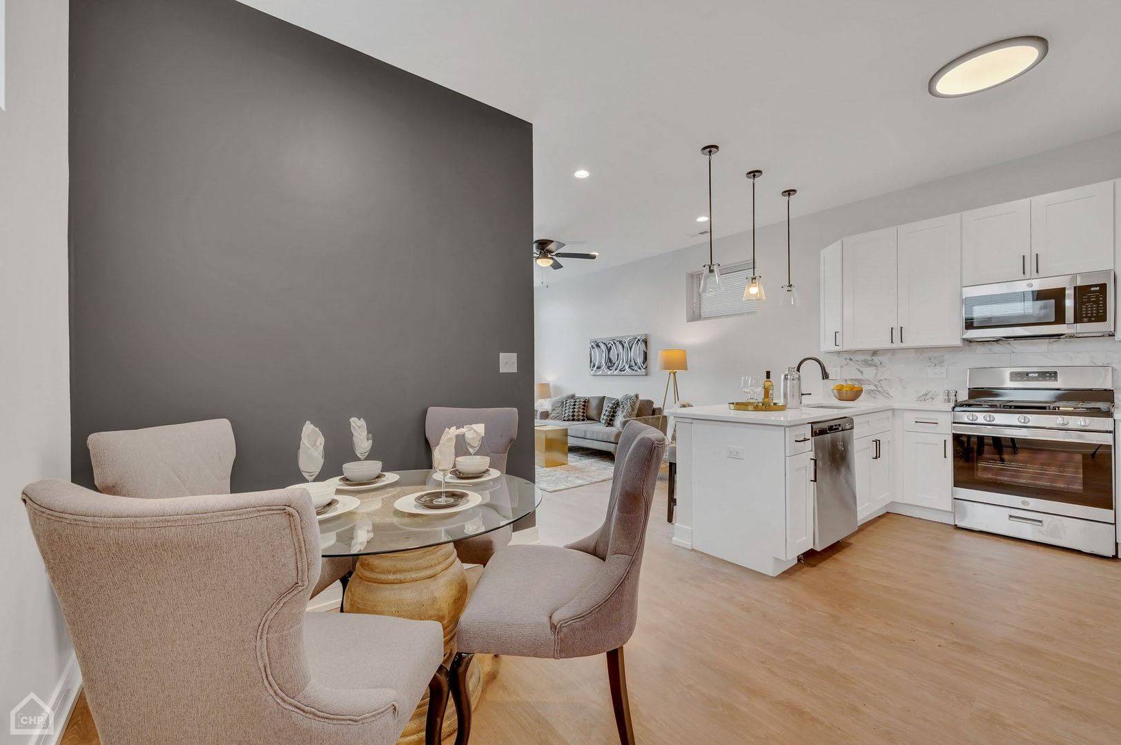 Chicago, IL 60615,5019 S Indiana AVE #3