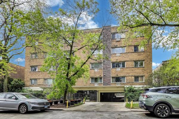 1415 W Lunt AVE #203, Chicago, IL 60626