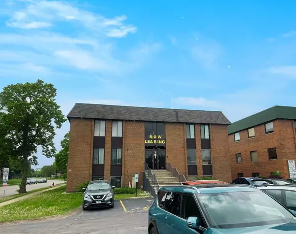 Roselle, IL 60172,701 E Irving Park RD