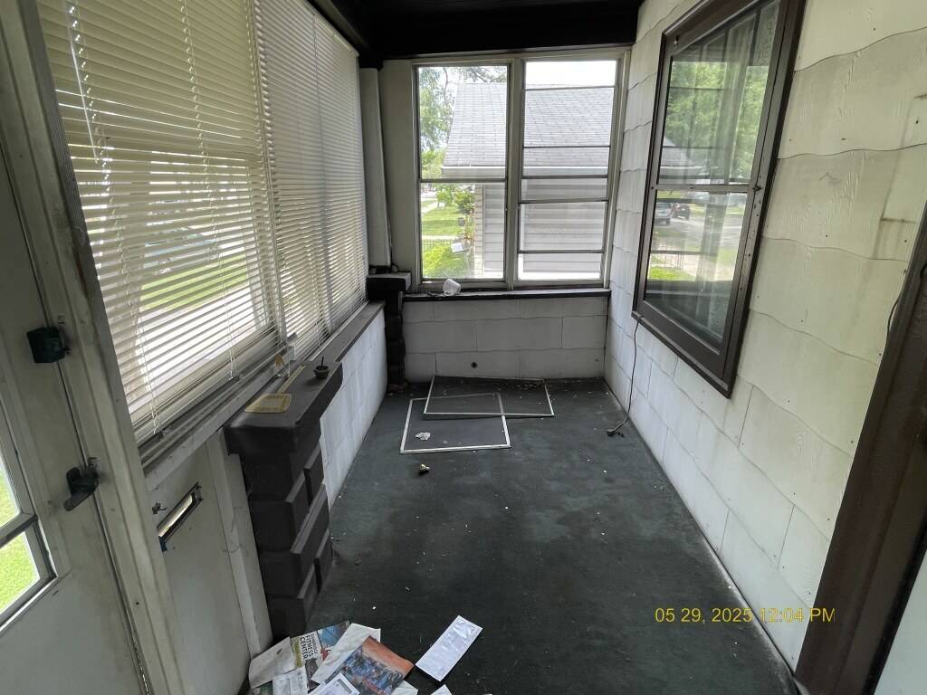 Calumet City, IL 60409,669 Douglas AVE