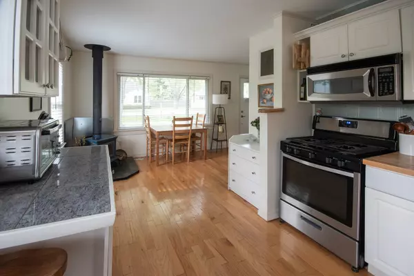 Grayslake, IL 60030,307 Highland RD