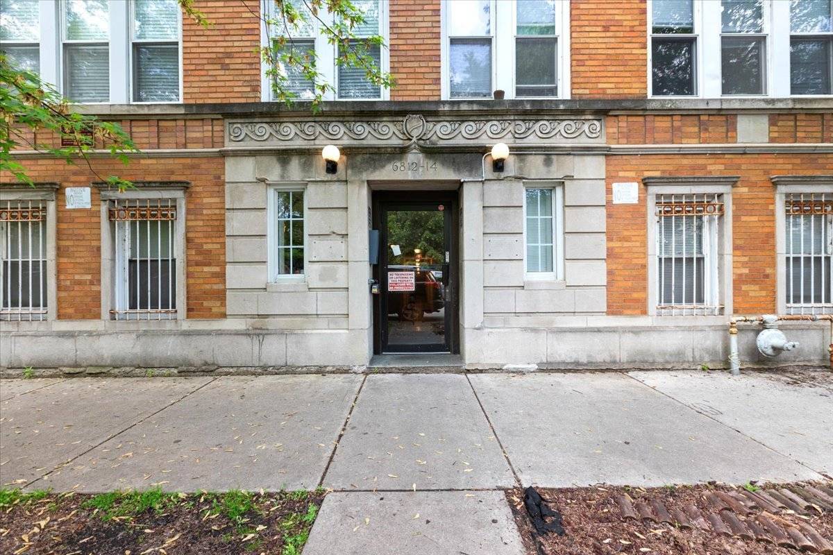 Chicago, IL 60626,6812 N Wayne AVE #1G