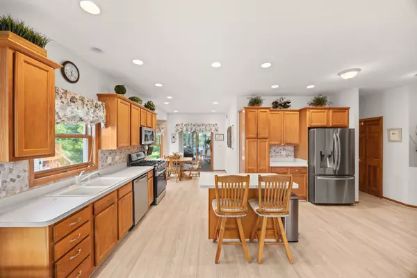Oswego, IL 60543,595 Sudbury CIR