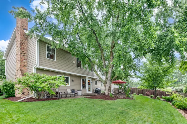 Winfield, IL 60190,27W317 Victoria LN