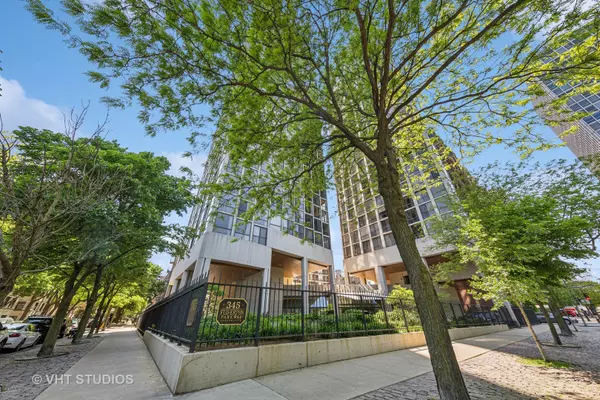 345 W Fullerton Pkwy #1508, Chicago, IL 60614