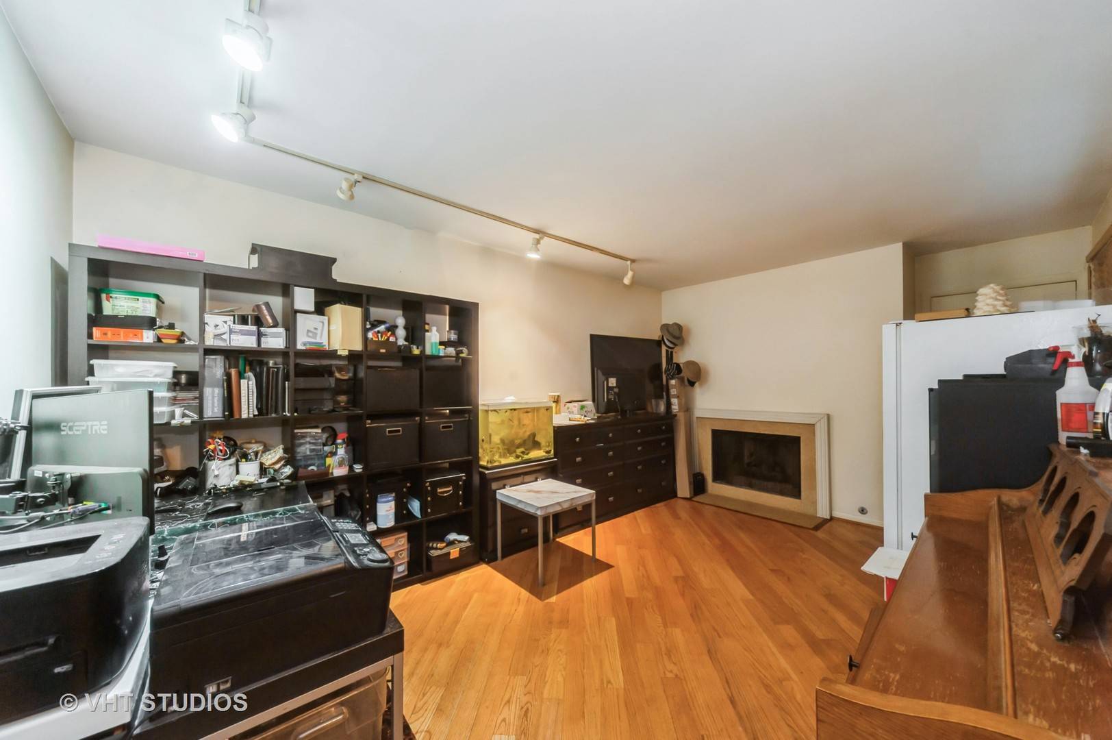Deerfield, IL 60015,412 Bluebird LN #412