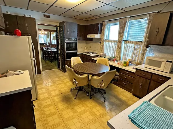 Calumet City, IL 60409,347 156th ST