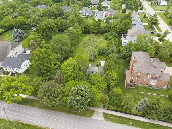 Downers Grove, IL 60515,3910 Sterling RD