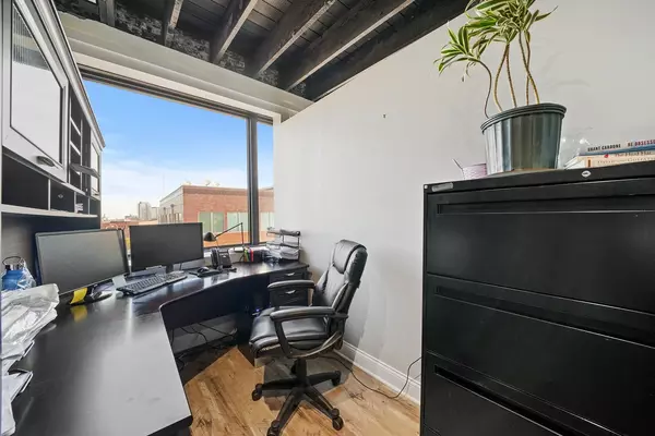 Chicago, IL 60642,1000 N MILWAUKEE AVE #403