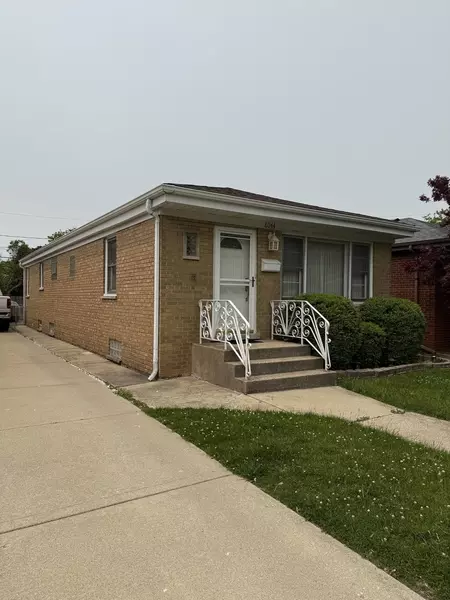 8044 Gross Point RD, Morton Grove, IL 60053