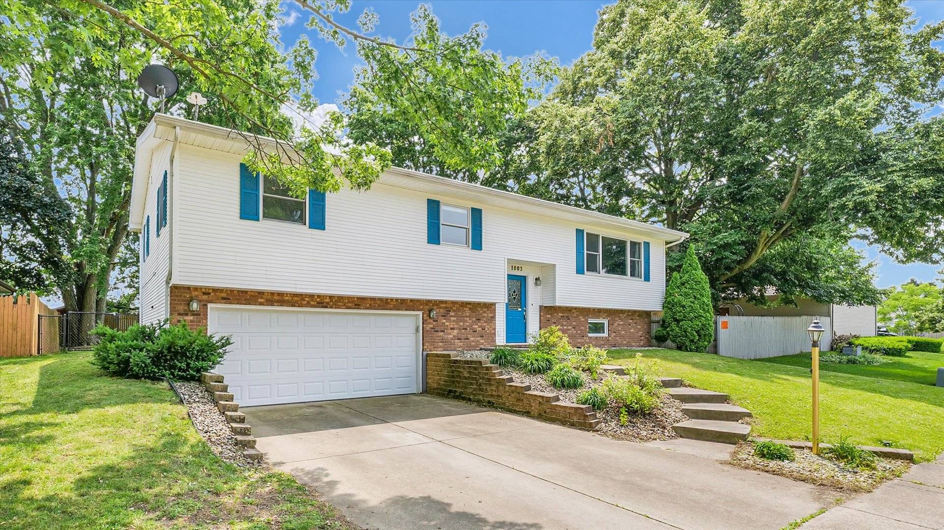 Urbana, IL 61802,1803 GALENA ST