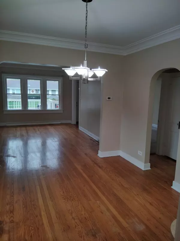 Homewood, IL 60430,1406 Birch RD