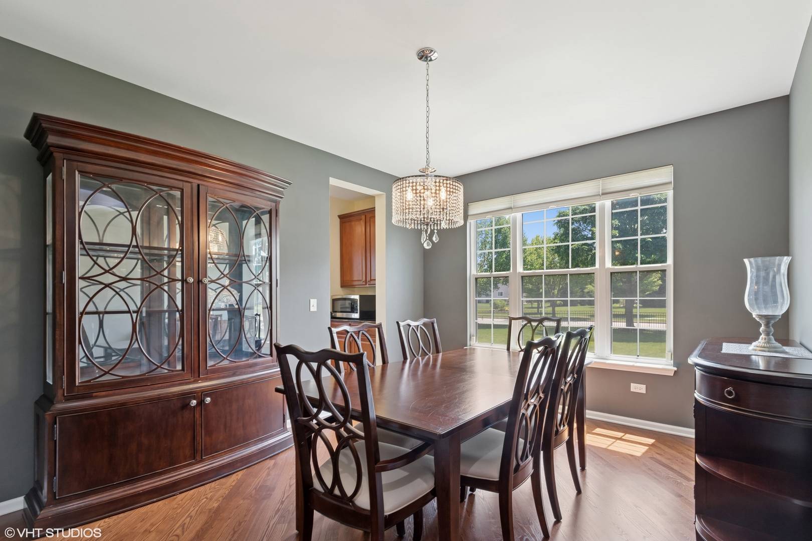 Gurnee, IL 60031,2621 Hastings CT