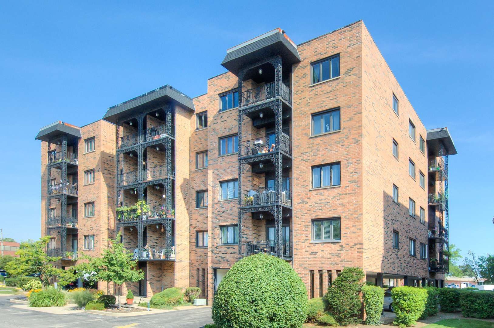 9396 Landings LN #305, Des Plaines, IL 60016