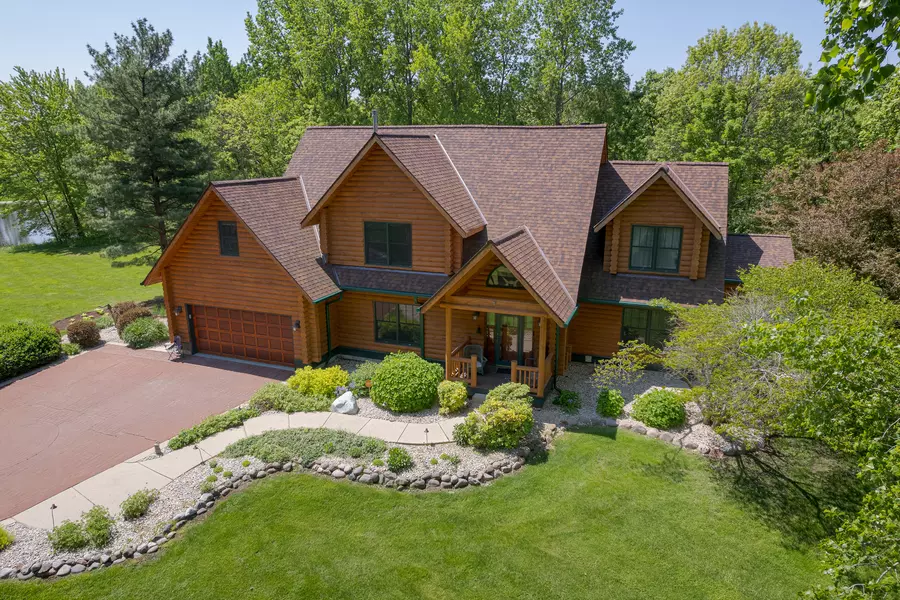 10415 Ridge LN, Huntley, IL 60142