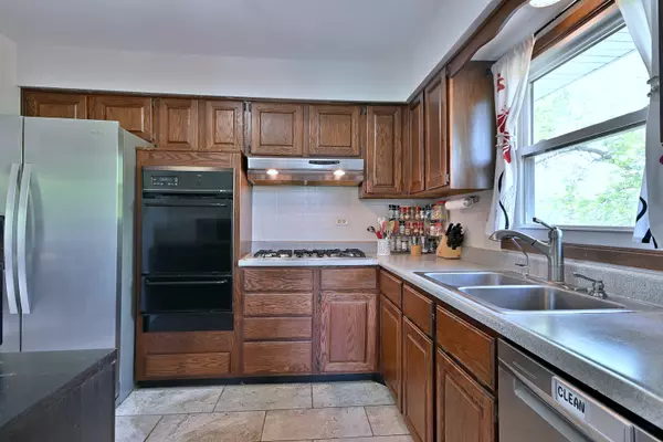 Villa Park, IL 60181,0s500 Cornell AVE