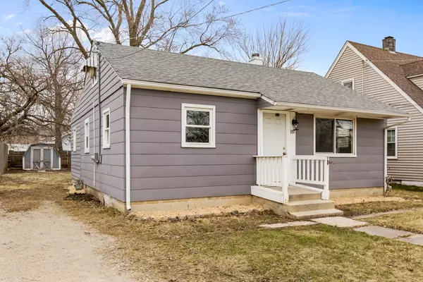 North Aurora, IL 60542,117 S River RD