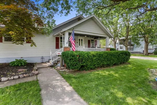 Monticello, IL 61856,504 S West Union ST